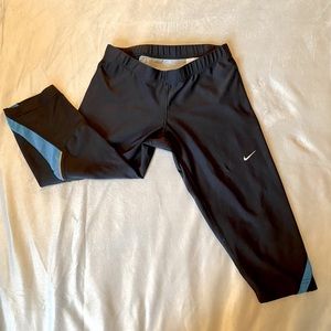Nike dri-fit, calf length, athletic leggings.